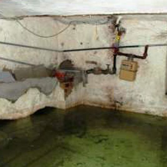 Sous-sol sous l'eau - le gaz et l'eau ne peuvent pas être atteints