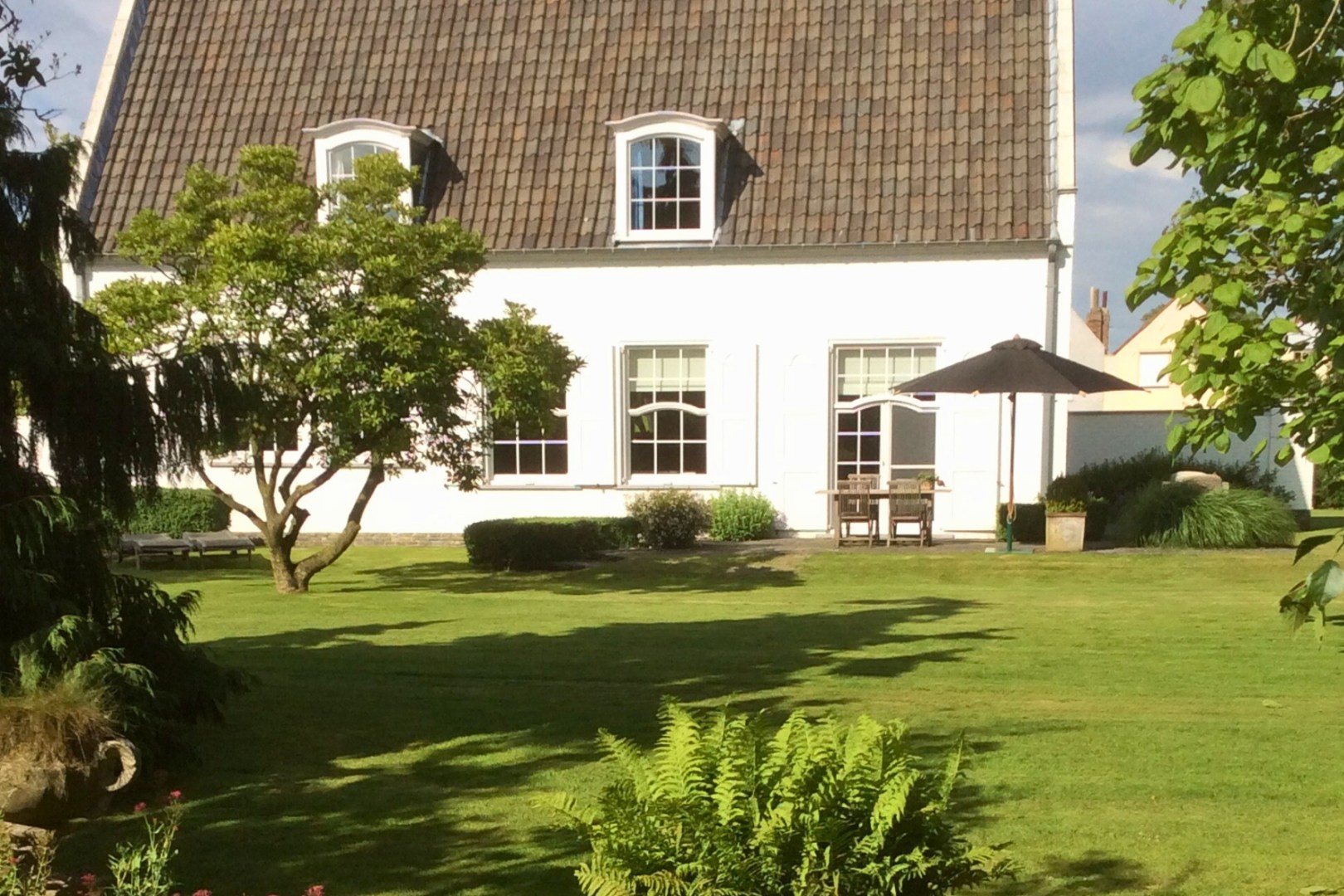 Exklusive modernistische Villa mit der Signatur des Architekten Arthur Degeyter.